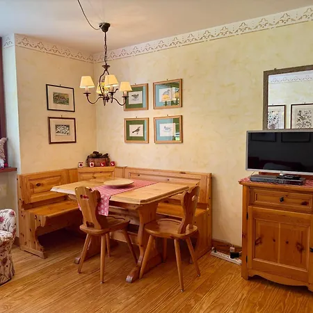 Apartamento Maison Le Betulle Elegant Courmayeur